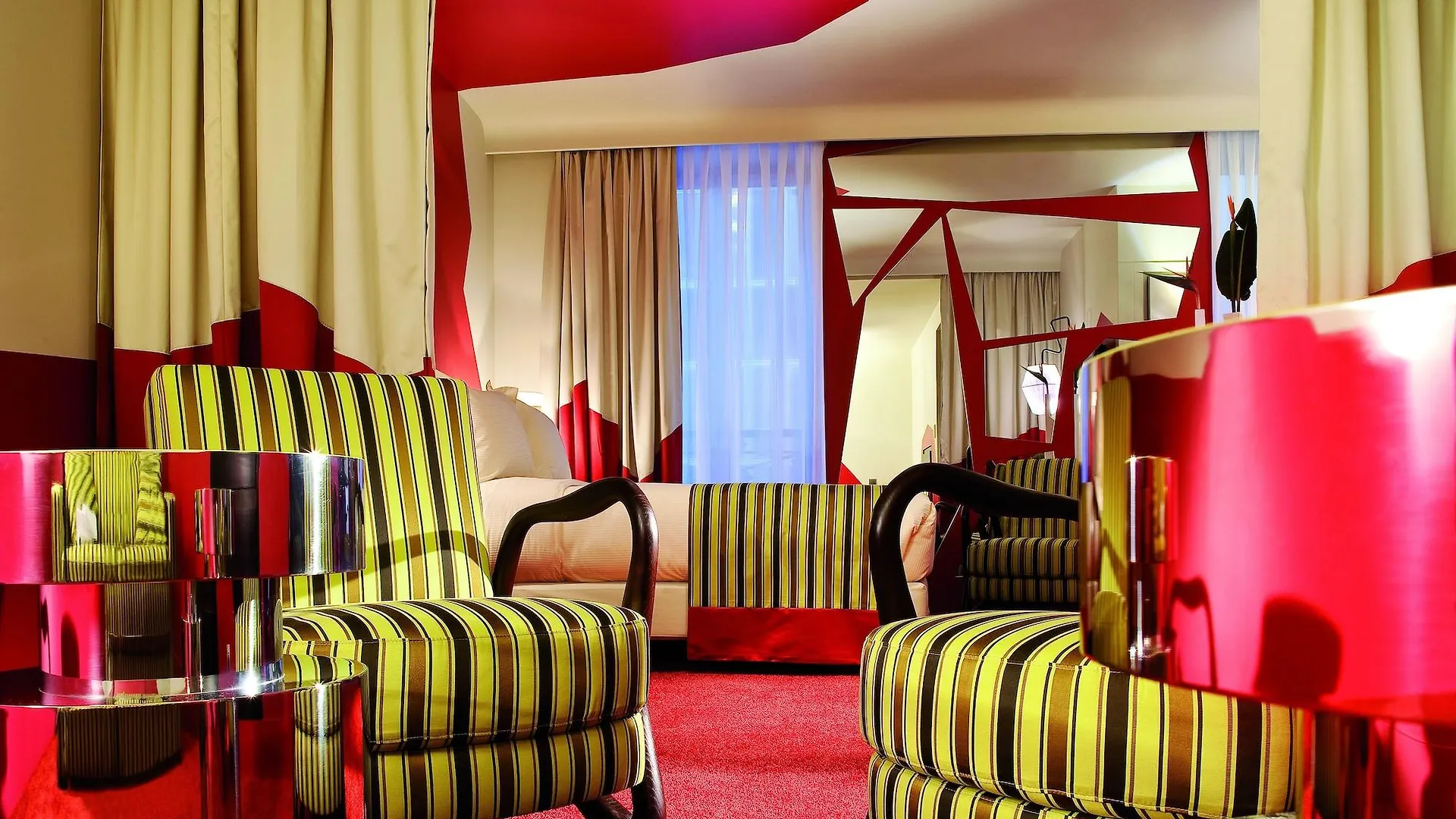 Cristal Champs Elysees 4* Paris