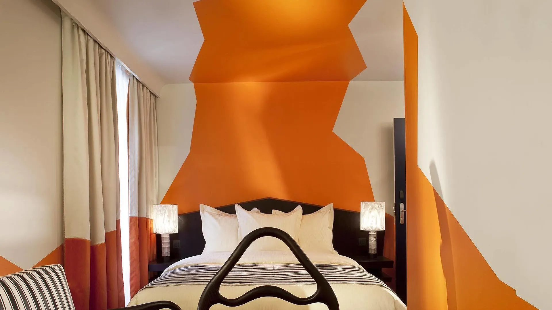 Cristal Champs Elysees Hotel