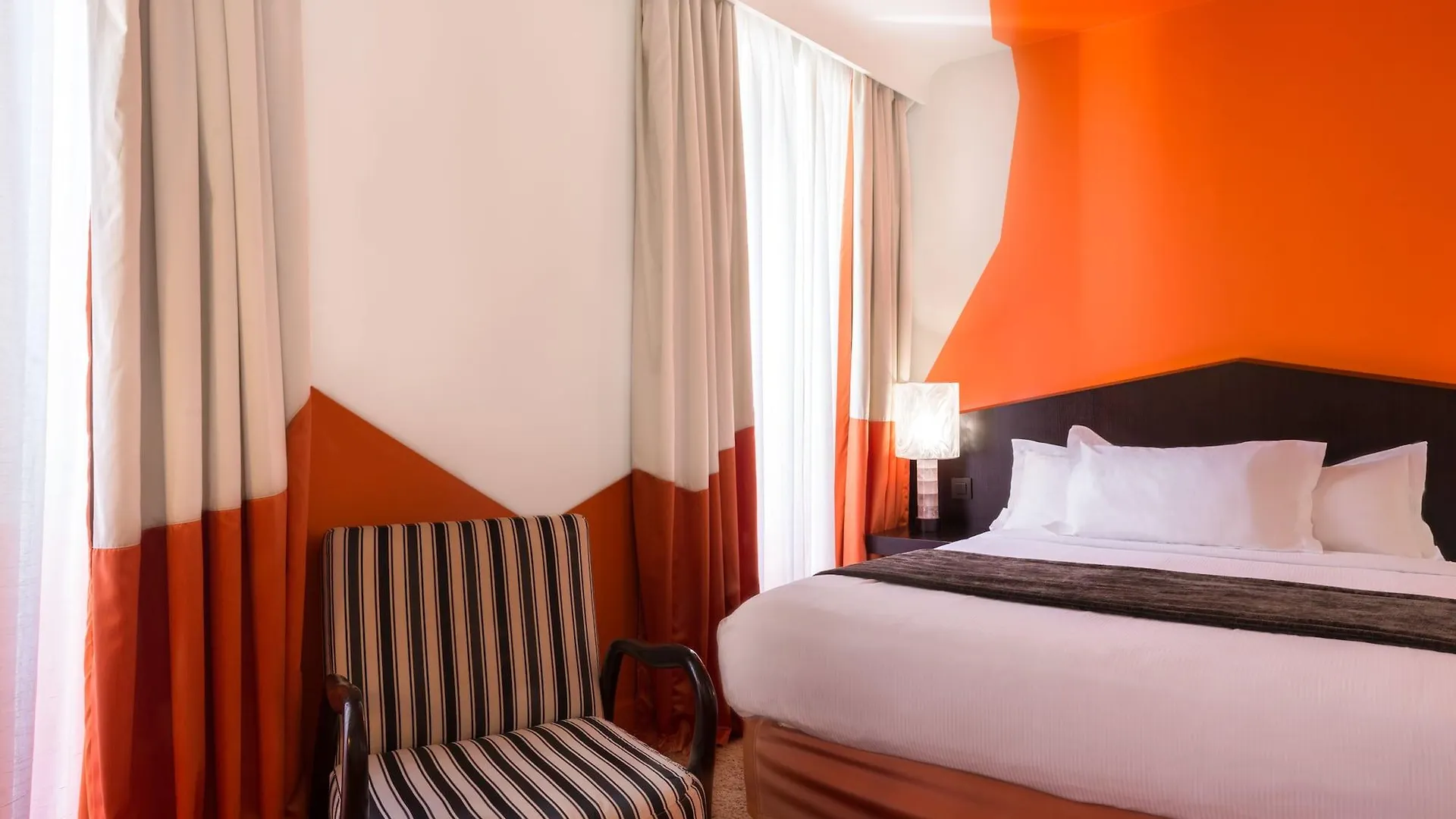 Hotel Cristal Champs Elysees 4*