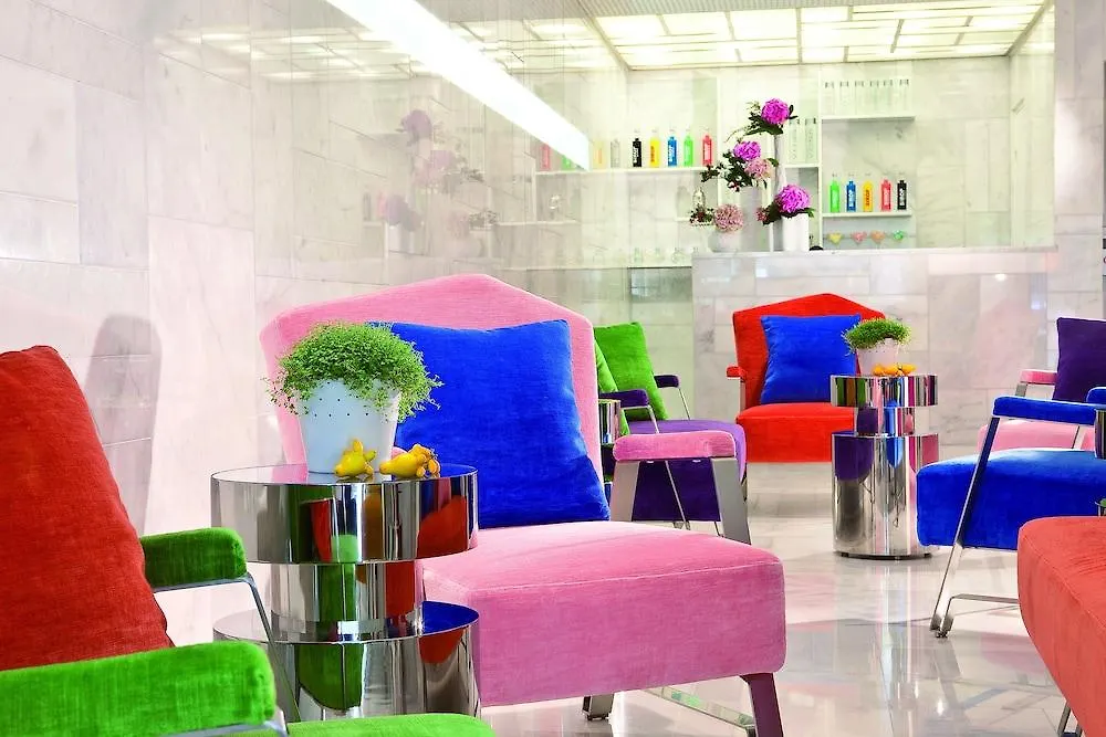 Cristal Champs Elysees Hotel Parijs