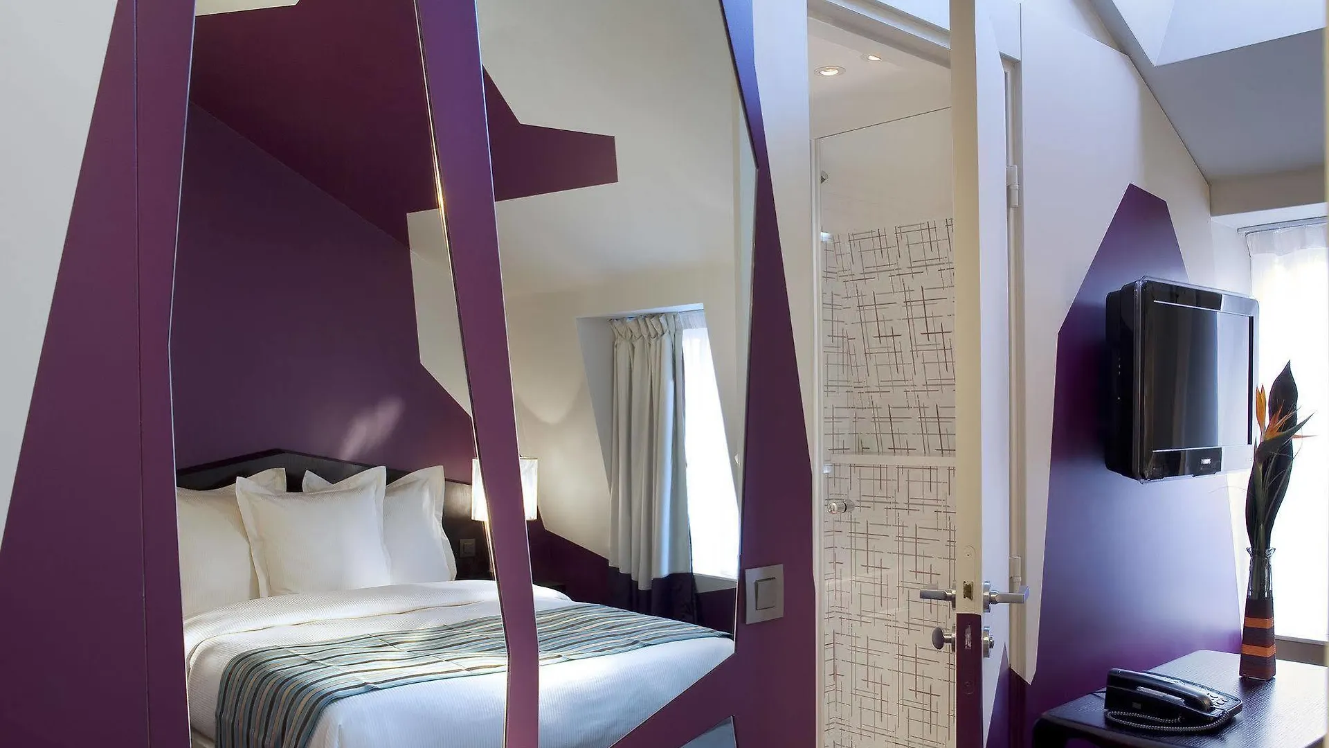 Cristal Champs Elysees Hotel
